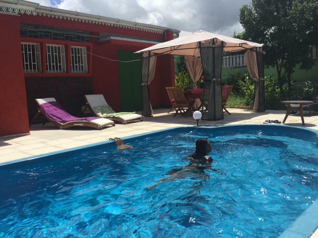 Vyvyrun974 Apartment Les Cocos ภายนอก รูปภาพ